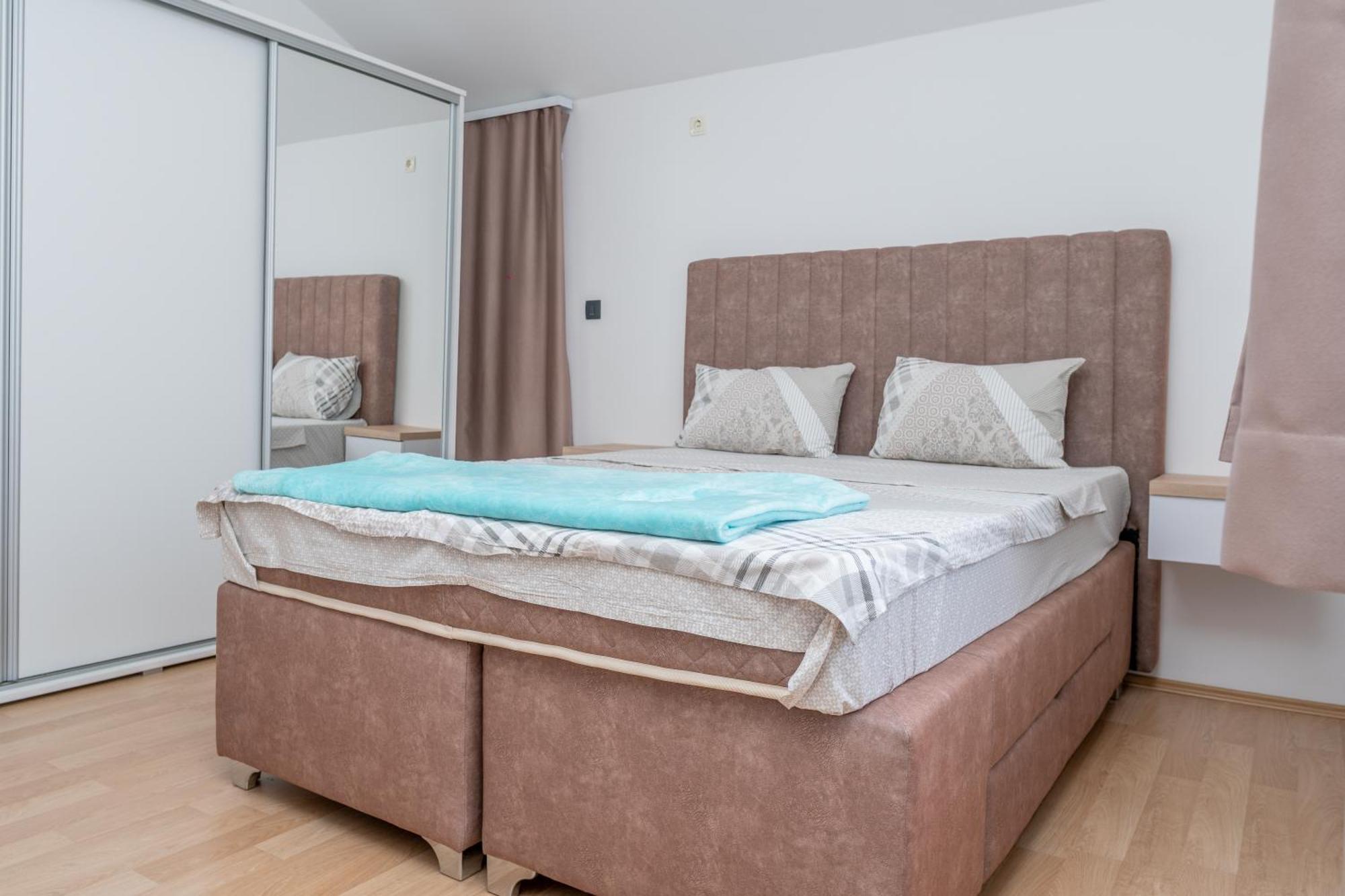 Hotel Royal Garden Nikšić Quarto foto